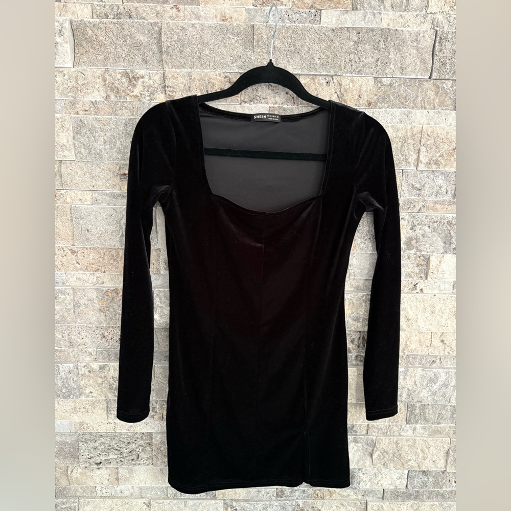 Shein 3/$25 Black Velvet short‎ dress.  Long Sleeve Dress size xs,